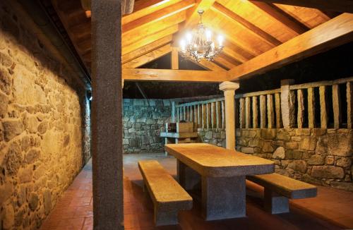 Iekārtas, Casa da Roisa in Rois
