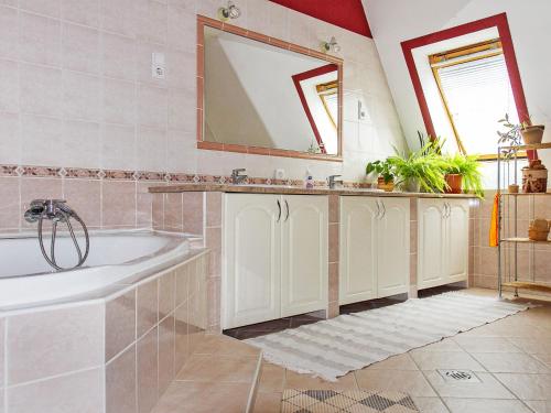 Holiday Home Colore by Interhome in Balatonmáriafürdő