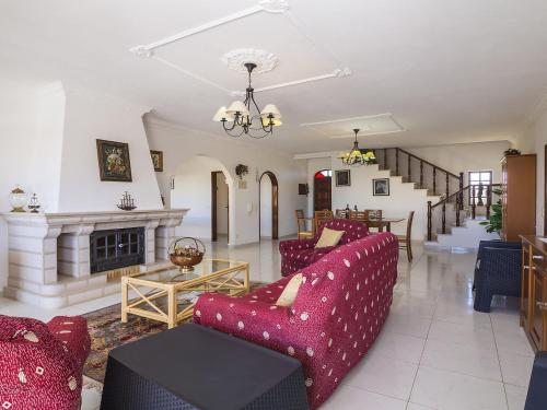 Villa Villa Quinta do Sol by Interhome 2