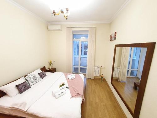 Inn Home Apartments - Kreshchatyk area - image 2