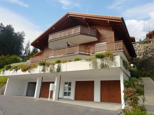 Apartment Berg-Seeblick by Interhome in Sundlauenen, Schweiz