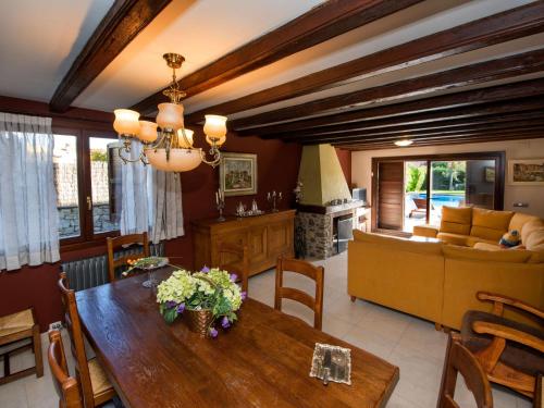  Holiday Home Can Oscar by Interhome in La Seu dUrgell
