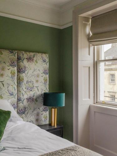 Impeccable 4-Bed Apartment in Bath, Bath (foto 7)
