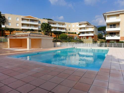 Apartment Le Domaine de la Baie-3 by Interhome - Location saisonnière - Cavalaire-sur-Mer