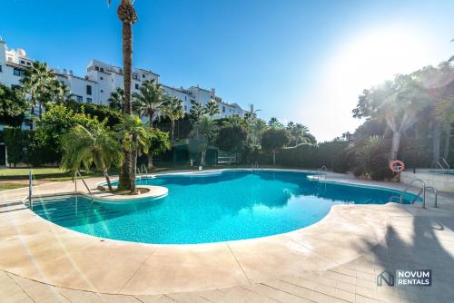 Modern Apartment in the Heart of Puerto Banús 3