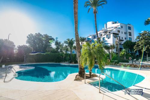Modern Apartment in the Heart of Puerto Banús 2