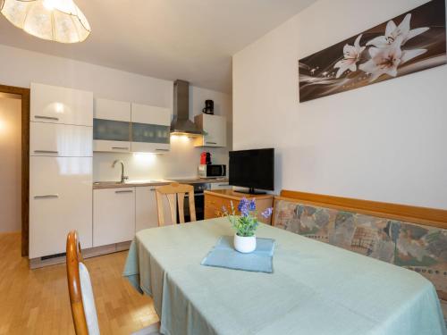  Apartment Kitzelberg by Interhome, Pension in Srejach bei Völkermarkt