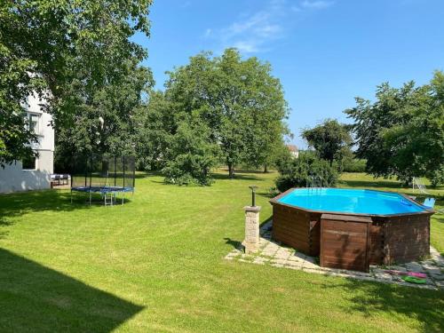 B&B Eckbolsheim - Magnifique villa piscine dans un écrin de verdure - Bed and Breakfast Eckbolsheim