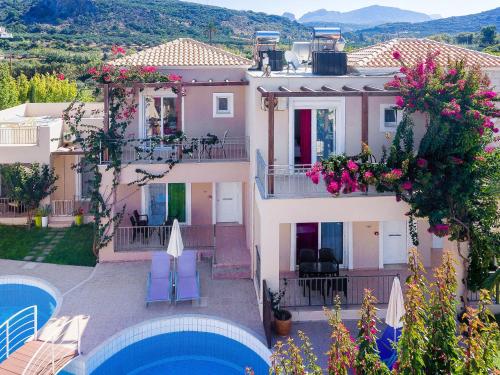  Holiday Home Azure Villa by Interhome in Nopíyia