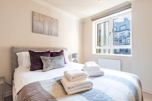 Picture of Stunning 3-Bedroom In The Heart Of London With Parking-Hosted By Sweetstay