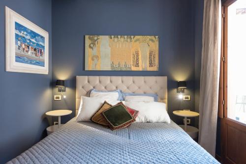 HEART OF FLORENCE Pitti 2 Bed-Apartment - image 7