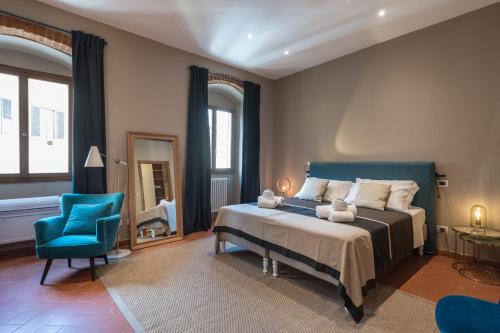 HEART OF FLORENCE Pitti 2 Bed-Apartment - image 14