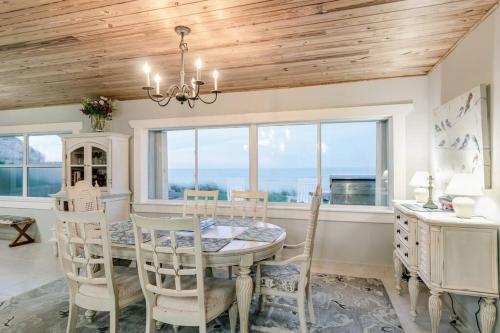 Létesítmények, Oceanfront Elegance - Luxurious 6BR Beach House with Hot tub & spacious Balcony and Breathtaking Vie in Melbourne Beach (FL)