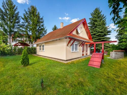 Holiday Home Silver Pinea by Interhome in Balatonmariafurdo