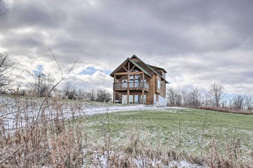 Cozy Cayuga Lake Cabin with Views Less Than 1 Mi to Wineries