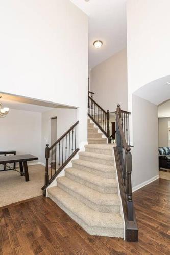 Lakefront view 5 bedroom home with basement in Fishers