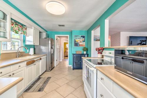 Pet-Friendly Waterfront Paradise with Dock on Gulf! - image 6