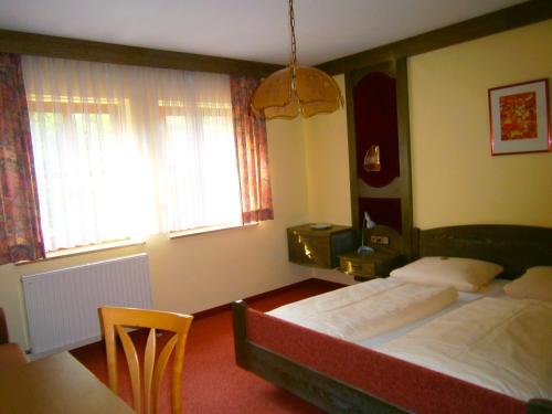 Pension Drei Linden – Obertrubach, CA