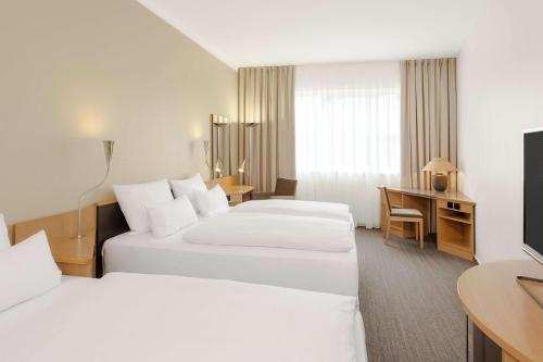 Standard Double or Twin XL Room