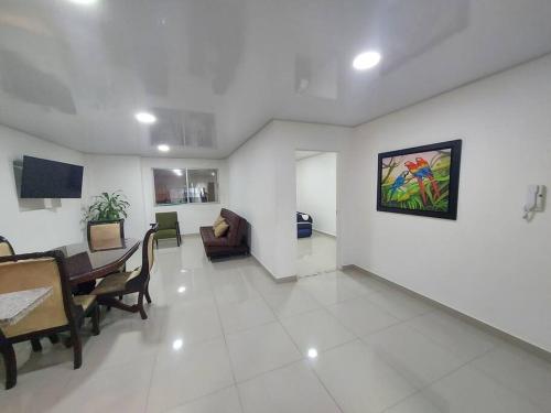 Laureles 2do Parque-Wifi 150MB-Zona rosa