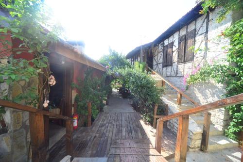 Authentic and Cozy B&B Hotel Room Surrounded by Nature in Antalya