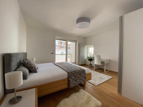 2 bedrooms, 4 beds