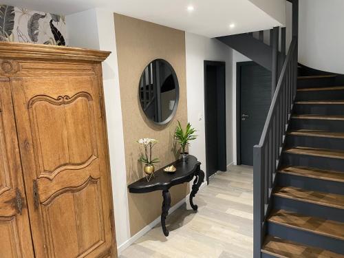 Előcsarnok, Maison d'hôtes L'atelier du Charmois in Vandoeuvre-les-Nancy