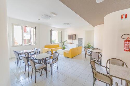 Hotel Confort - image 4