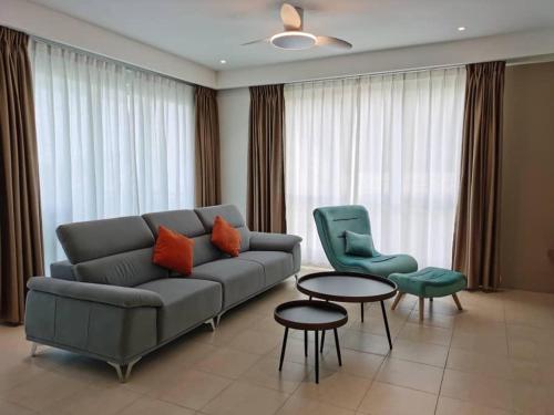 Santubong Suites 3 (Just Like Home) Damai