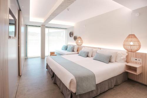 Double Room with Pool View