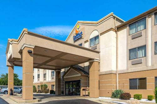 Comfort Inn&Suites Jackson - Hotel