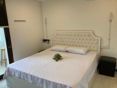 Diar El Rabwa Modern Apartment with Free WiFi and Private Balcony