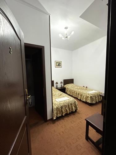 Twin Room with Bathroom