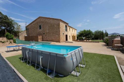  Masía Rural cerca Costa Brava para 30, Unterkunft in Barcelona