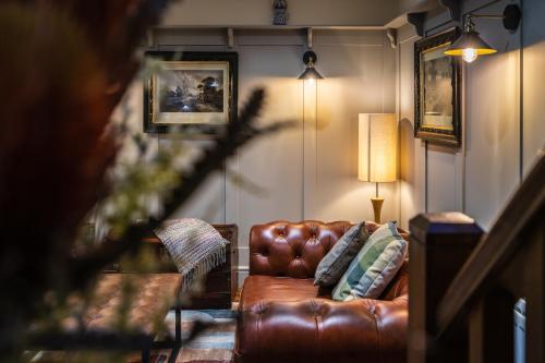 Sorley Boys Snug - image 6