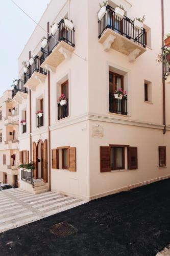 Apartment with Balcony image 1