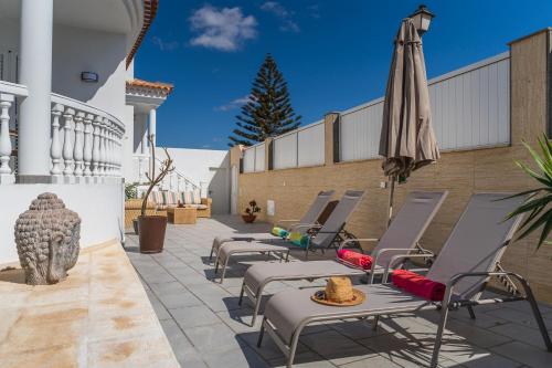 Villa with Private Pool image 7