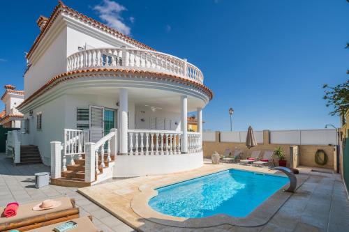Villa with Private Pool image 3