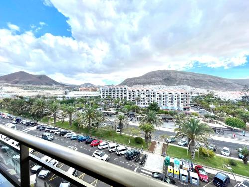 Los Cristianos Valdes Center A con Wifi, cerca playa en Tenerife Sur