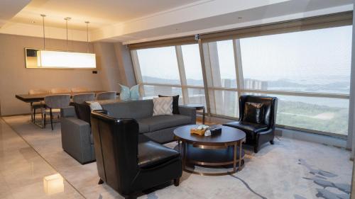 328348514 Crowne Plaza Wuxi Taihu by IHG