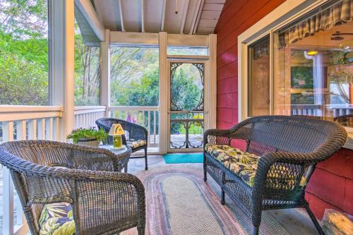 Serene Chimney Rock Abode with Fire Pit and Views in Chimney Rock, USA