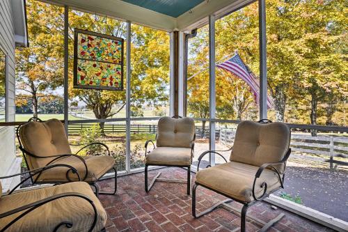 Spacious Home and Acreage, 16 Mi to Chattanooga in Fort Oglethorpe, USA
