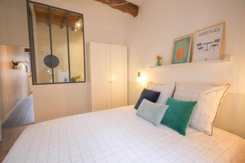 Superb flat in the heart of Old Lille!