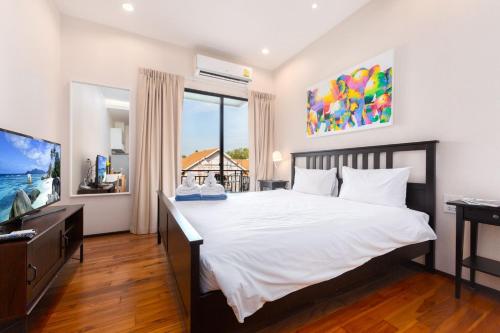 The Title Condo by Tropiclook - image 2