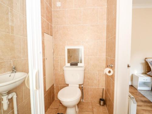 4 Dorothy Avenue - image 2
