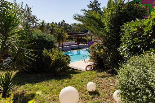 Swimming pool, ILLE-ROIF resort&SPA in Fara In Sabina
