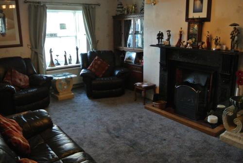 Old Castle Farm Guest House - image 2