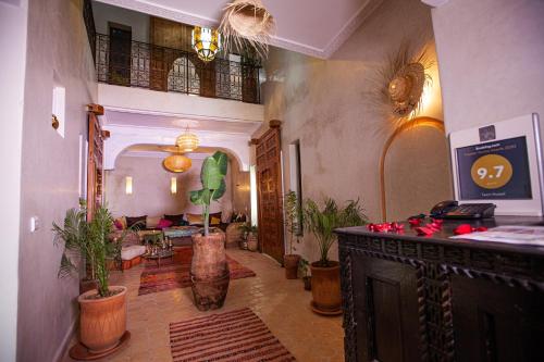 Riad Taziri 2