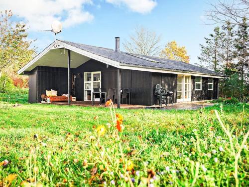 Three-Bedroom Holiday home in Knebel 30