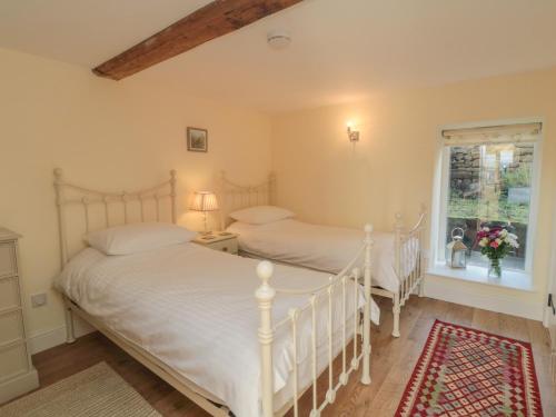 Wood Cottage - image 5